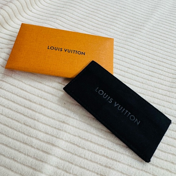 Louis Vuitton Black Suede like Lipstick Holder Sleeve New - Picture 5 of 6